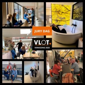 Compilatie van juryleden op pad voor de verkiezing woonboot van het jaar met Ingeborg in bad